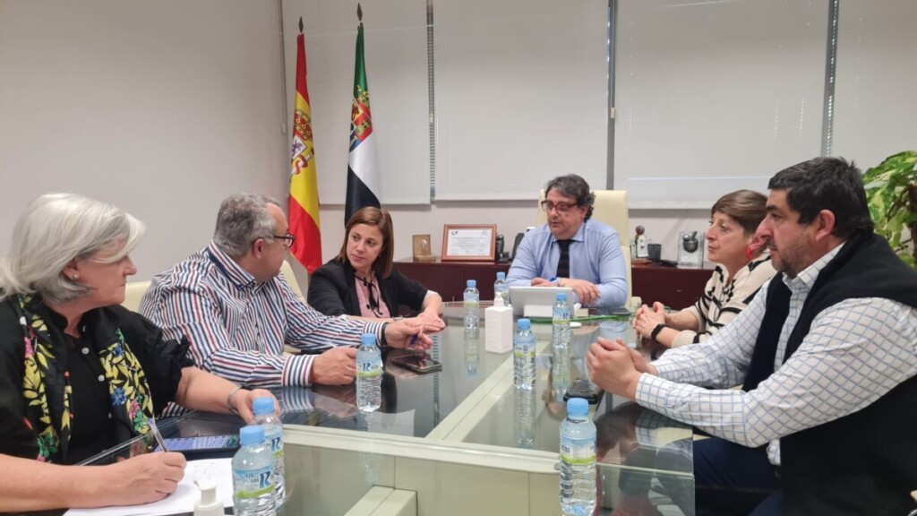 La Junta construirá en Hervás un centro de día y residencia adaptados al nuevo modelo de atención sociosanitaria 3