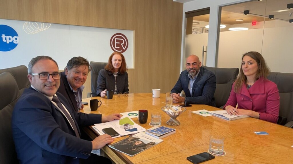 El director general de Turismo de Extremadura se reúne en Dallas para promocionar el turismo regional Fqrr3jWXsAYey4s scaled 1