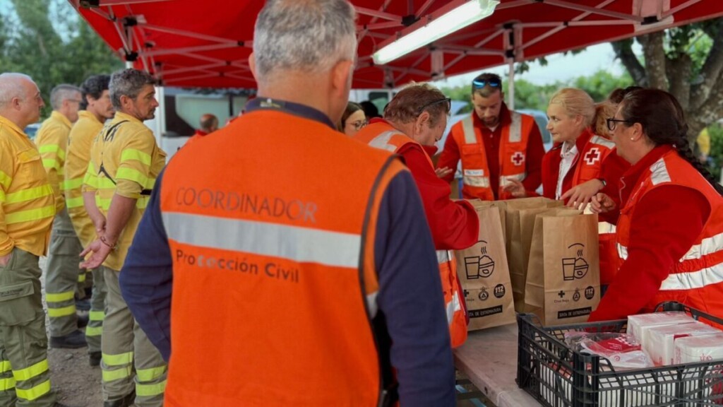 El Infocaex acuerda el regreso a sus casas de los habitantes de Ovejuela FwmTj8LXoAc 2ig