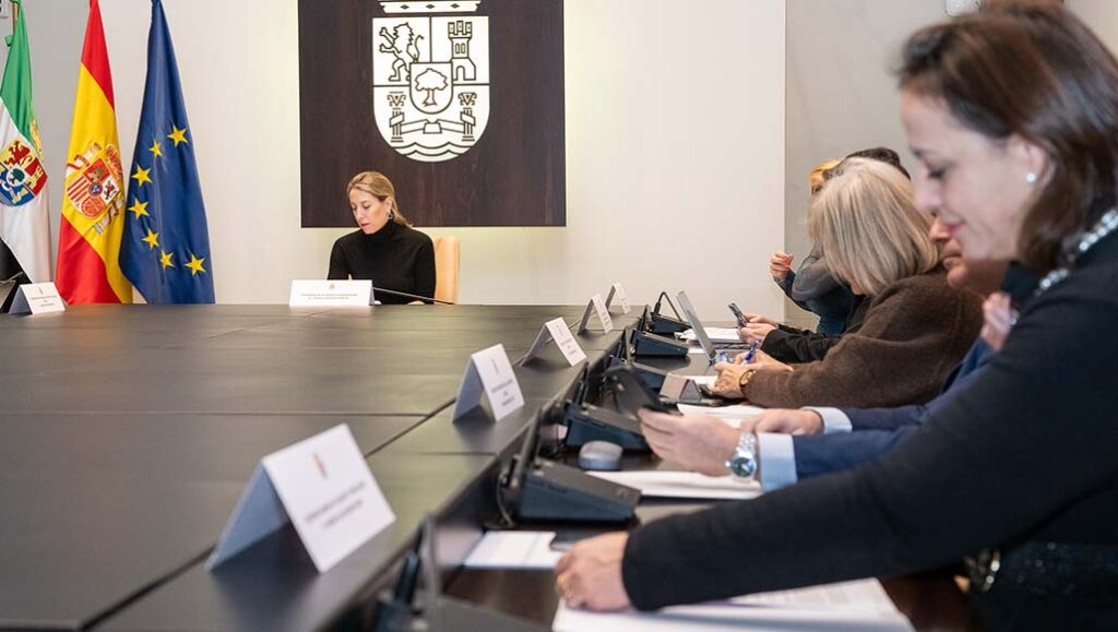 El Gobierno de Extremadura autoriza un incremento de 2,5 millones de euros en ayudas para contratar seguros agrarios 20231219 Consejo de Gobierno 02