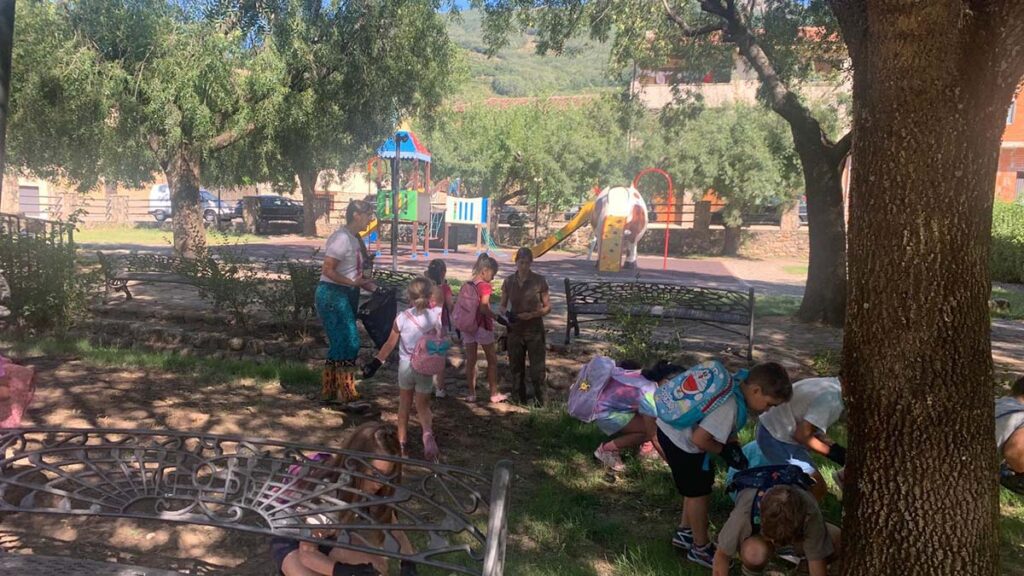 La Dirección General de Sostenibilidad presenta una campaña de sensibilización contra la basuraleza en zonas de baño del Jerte y La Vera 20240712 NP Sostenibilidad Basuraleza 3