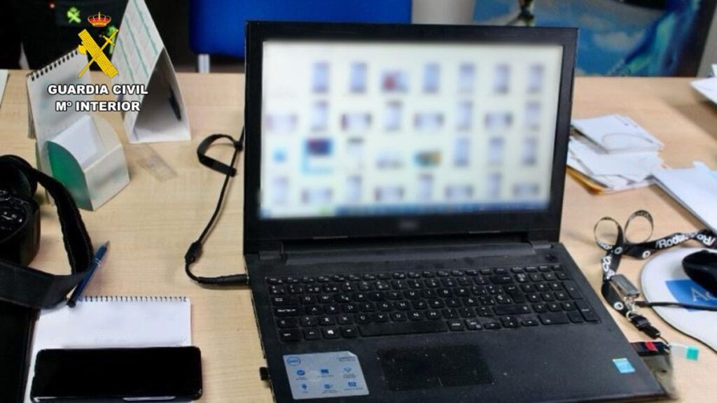 Detenido un ciber-depredador sexual en la provincia de Cáceres, que embaucaba a menores para obtener contenidos pornográficos Guardia Civil 3