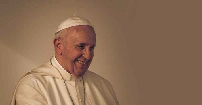 gabyarevalo cathopic papa Francisco 2025 702x526 w