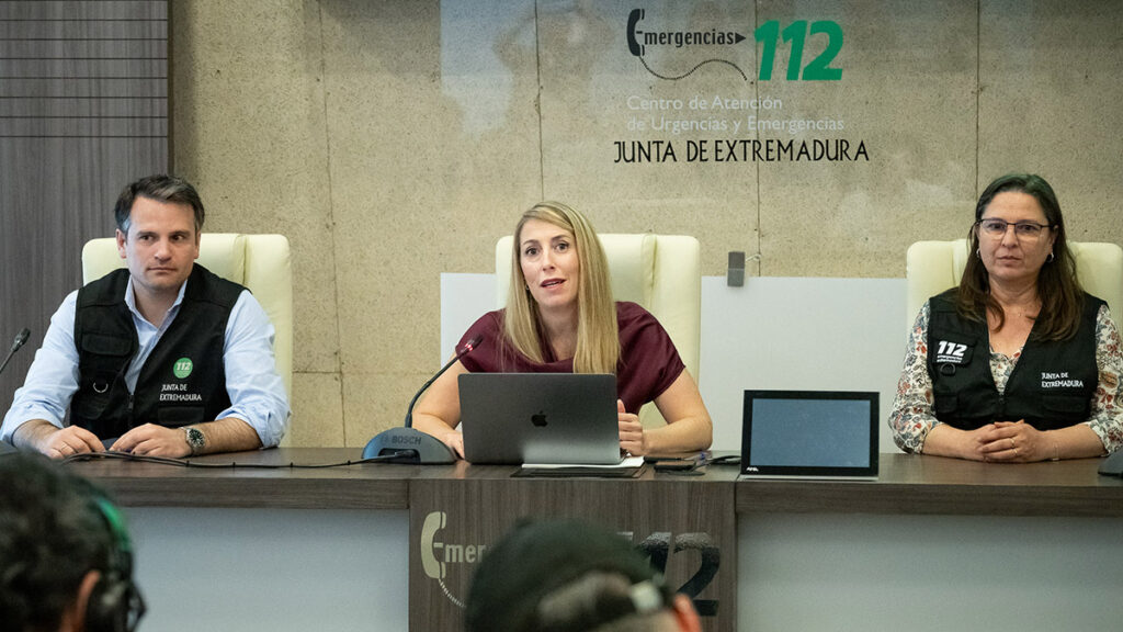 María Guardiola subraya que Extremadura «ha recuperado la práctica normalidad» con el 98 por ciento el suministro de electricidad recobrado portada 1