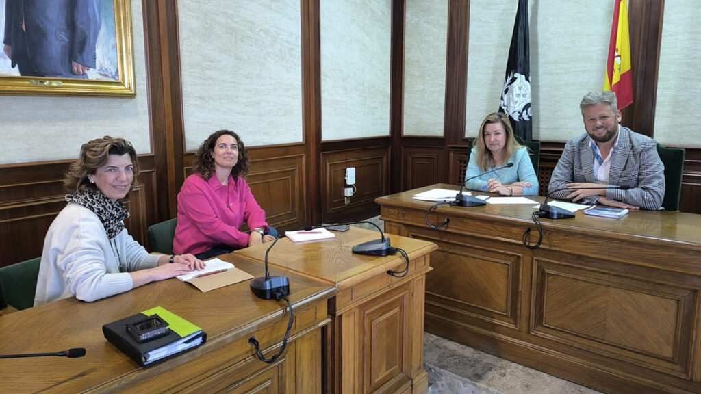 reunion con la Camara de Comercio bonos descuento asw