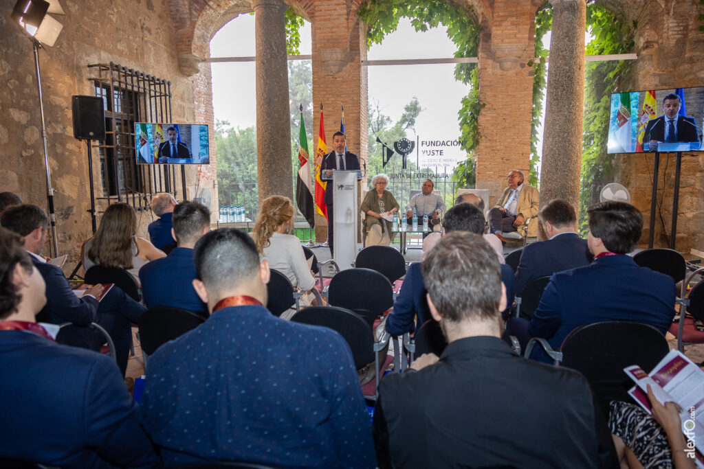 Extremadura reivindica la cohesión europea como base sobre la que Europa puede construir su competitividad y su soberanía en un mundo fragmentado 20250623 NdP inauguración Seminario Doctoral Angela Merkel_1