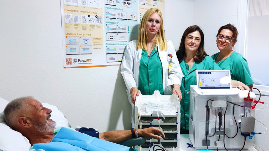 El Hospital Virgen del Puerto de Plasencia inicia un innovador programa de hemodiálisis domiciliaria 20260613 HEMODIÁLISIS