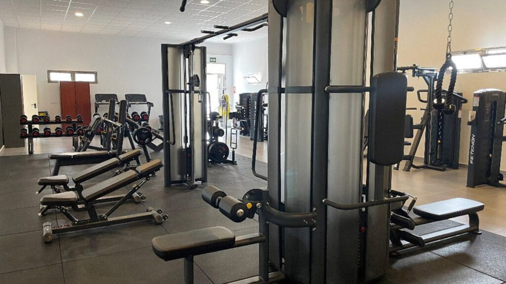 La Junta de Extremadura destina 1,4 millones de euros a la mejora de las instalaciones deportivas municipales 22EQUIPAM154 Bienvenida 03