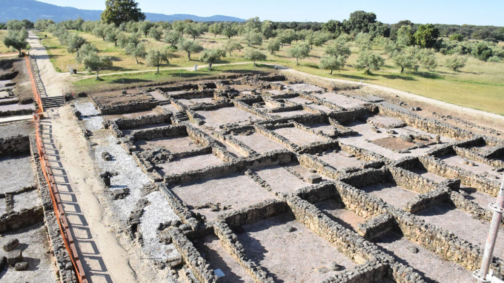 La Junta organiza un ‘Abierto por excavación’ en Cáparra para dar a conocer los trabajos de restauración Cáparra Vista General