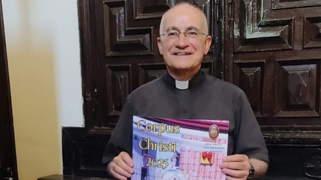 Béjar presenta los actos religiosos de las fiestas del Corpus, para el próximo domingo rp Félix Pérez a