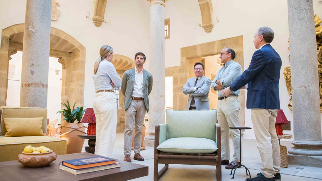 20250721 4 NP Presidenta-Hotel Palacio Godoy