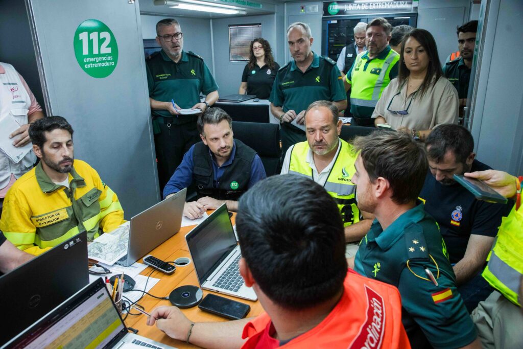 La Mancomunidad también confirma la tranquilidad y el corte de las lenguas de fuego 20250820 2 Abel Bautista- NP balance incendio Jarilla-La Garganta
