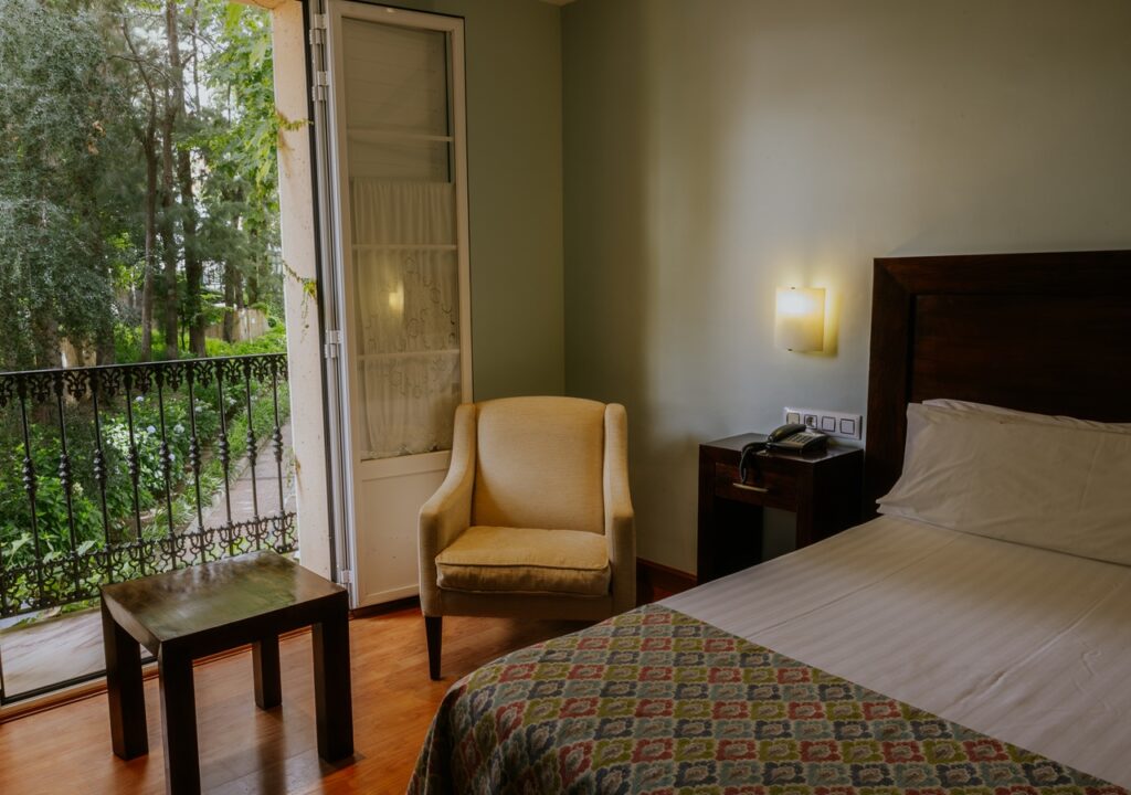 Las pernoctaciones de viajeros internacionales en hoteles de Extremadura crecen un 10,68 por ciento en julio GRAN HOTEL AQUALANGE -3b