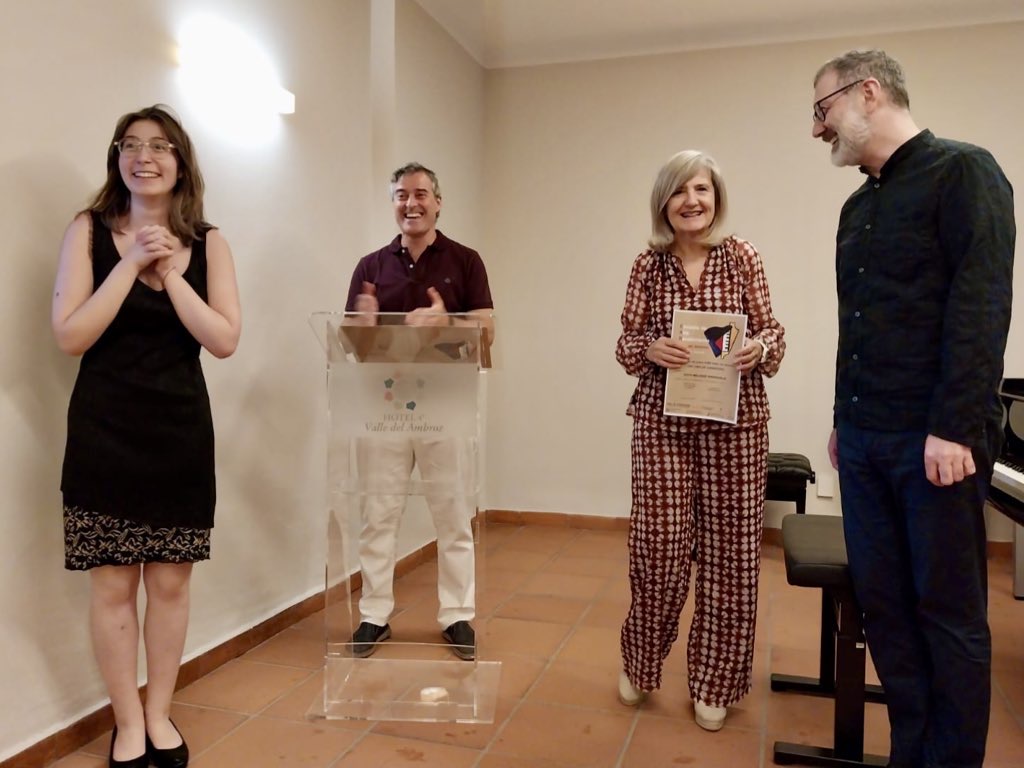 La consejera de Cultura entrega el premio del I Festival Internacional de Piano del Valle del Ambroz a la pianista Sofía Meladze Shenguela IMG_8263