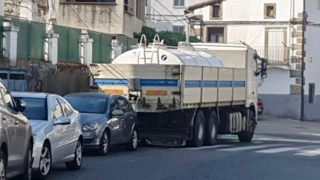 PHOTO-2025-08-16-12-51-06 (3)