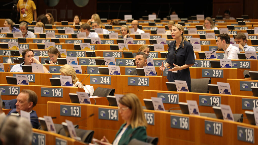 María Guardiola es designada en Bruselas ponente del dictamen del Fondo Europeo de Desarrollo Regional del Comité Europeo de las Regiones Guardiola EU