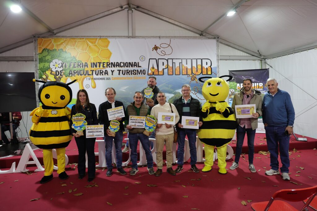 Las mieles hurdanas y extremeñas entre las mejores del mundo 578417030_1137602295219412_7167997590238351734_n