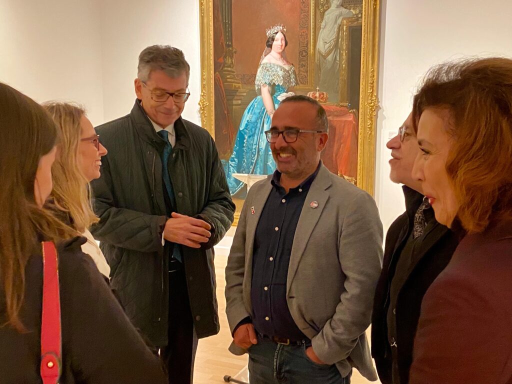 PHOTO-2025-11-06-20-10-07