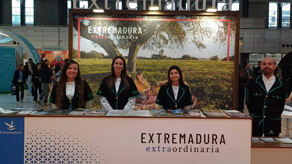 Extremadura se promociona como destino turístico en la Feria Internacional de Turismo Interior de Valladolid Portada Intur (1) w