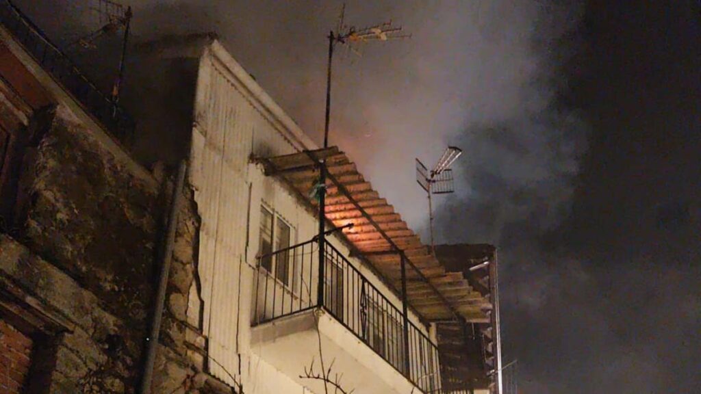 La Garganta fuego casa