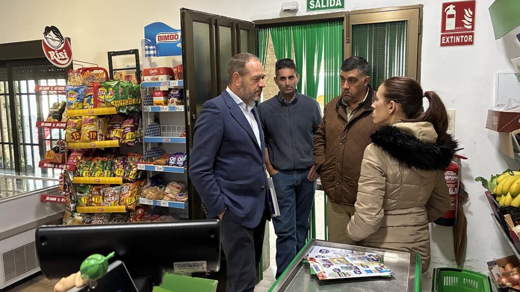 Consejero Gestión Forestal y Mundo Rural en multitienda de Valdeíñigos pedanía de Tejeda de Tiétar