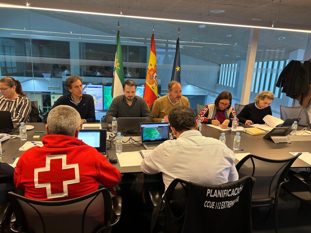 La Junta de Extremadura mantiene la situación operativa 1 de los planes PLATERCAEX e INUNCAEX ante las previsiones de la borrasca Marta en la región WhatsApp Image 2026-02-07 at 10.45.03