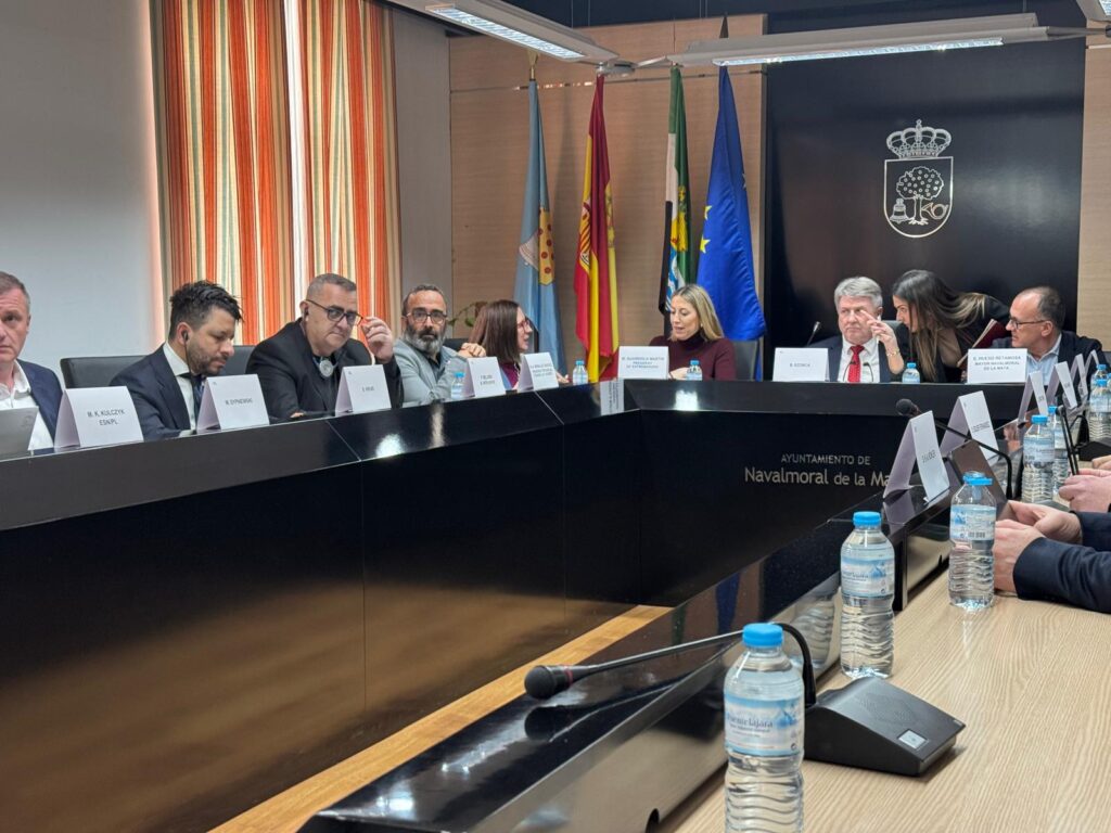 WhatsApp Image 2026-02-16 at 17.05.49-4