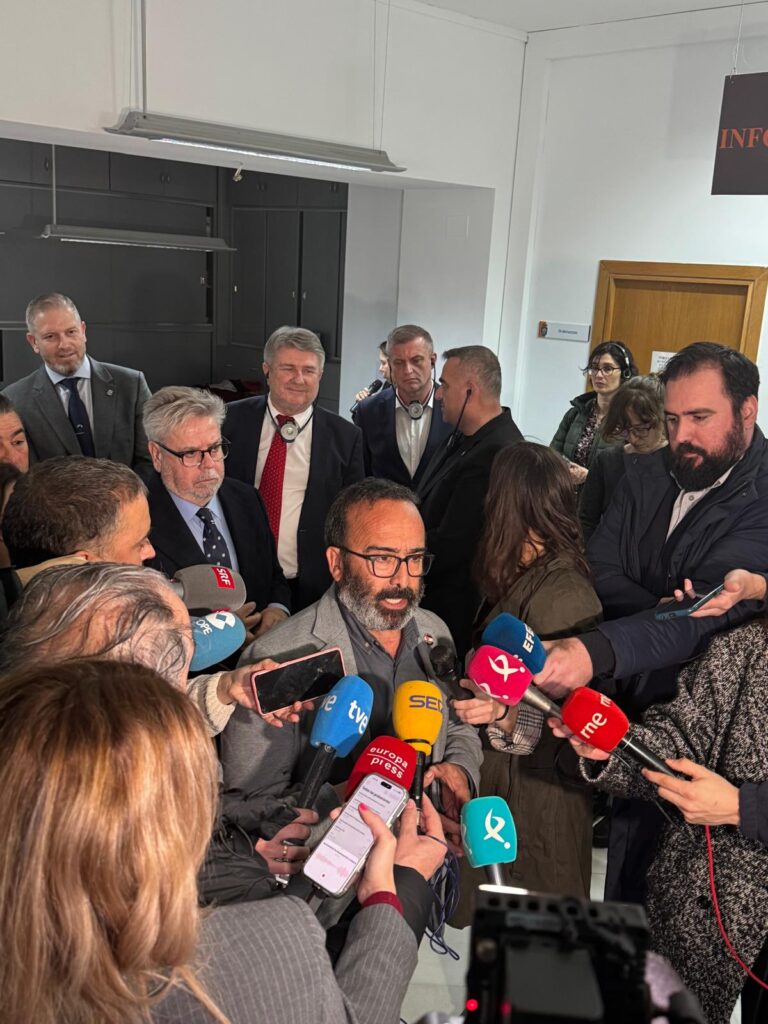 WhatsApp Image 2026-02-16 at 17.05.49-5