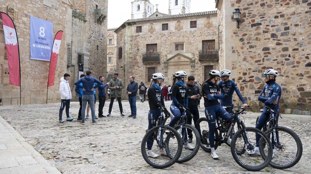 Kazajoz Cycling Team (5)