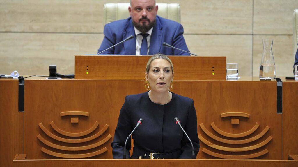 tercera-reunin-de-la-sesin-plenaria-n-3-debate-de-investidura-de-la-candidata-a-la-presidencia-de-la-junta-de-extremadura_55132381860_o