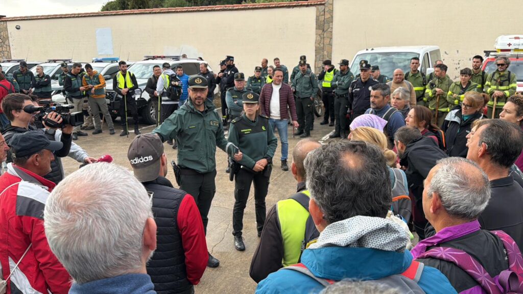 Gran batida con la Guardia Civil en Jarandilla 2