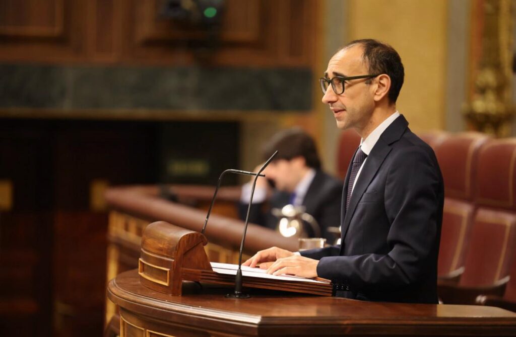 David Serrada defiende en el Congreso la ley que reconoce como agentes de la autoridad a los funcionarios de prisiones Foto. Congreso. Funcionarios de prisiones 2