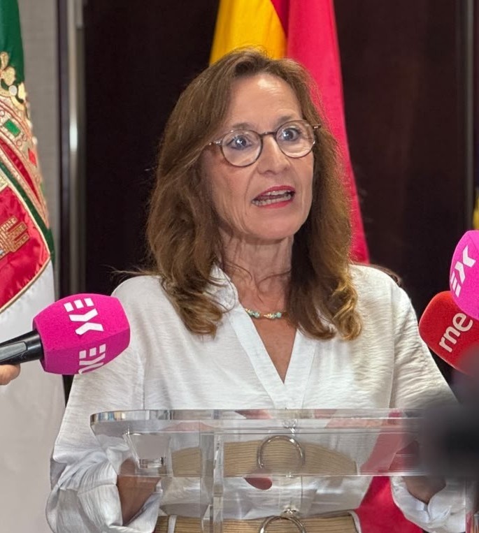 La Junta destaca la reducción de más de 5.000 desempleados en el último año y el récord histórico de afiliación femenina, con más de 200.000 mujeres cotizando en la región desempleadas y supera las 431.000 afiliaciones a la Seguridad Social Maria José 2 - Paro - 4 agosto 26 b (1)
