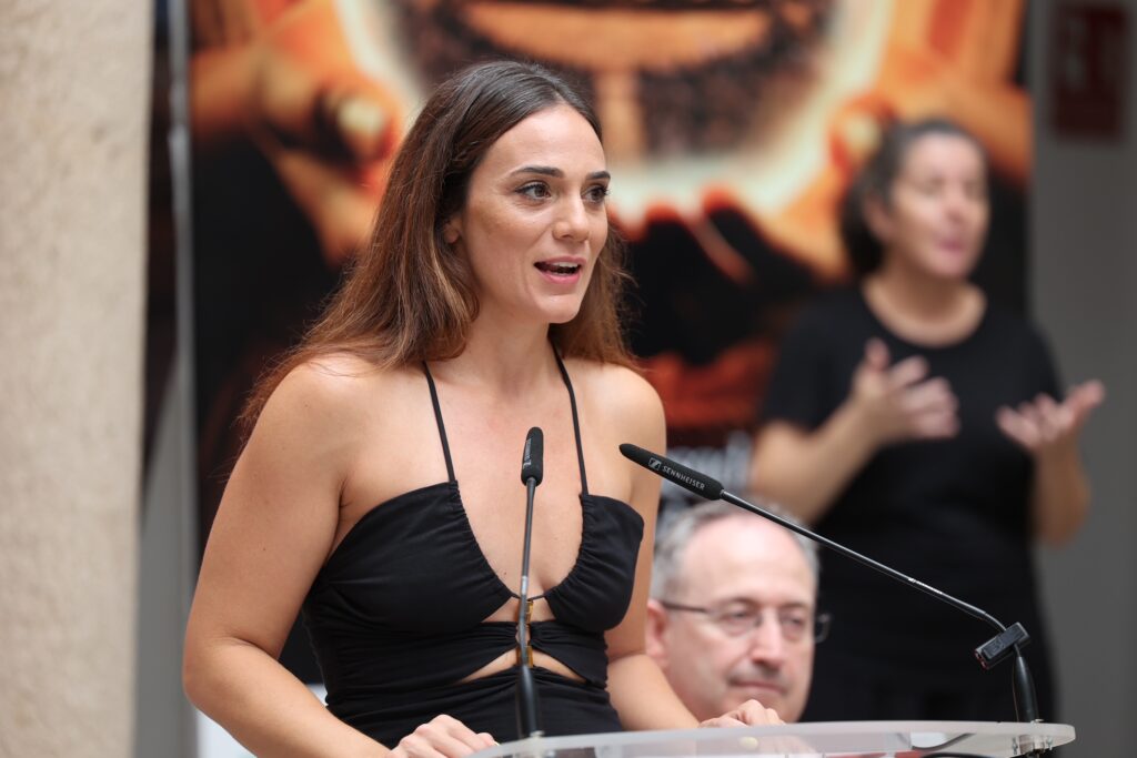 presentacion-extension-caparra-72-edicion-festival-merida-2026-07-jero-morales