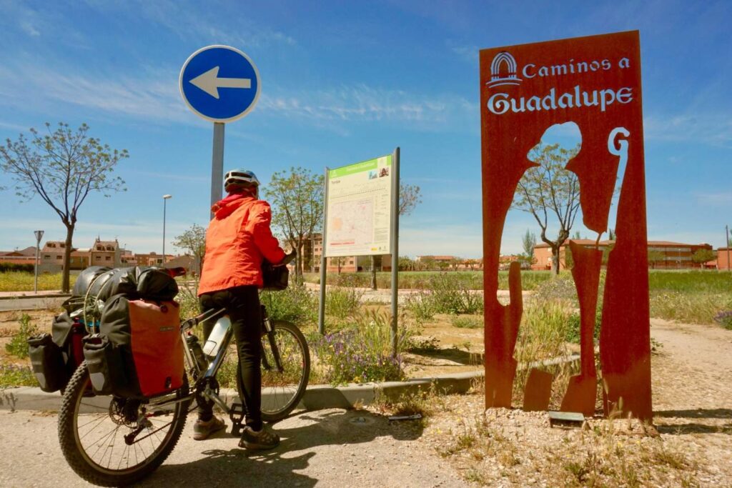 Más de un millar de peregrinos se reunirán en Guadalupe en la primera gran peregrinación de los Caminos Históricos 8565_dsc00866