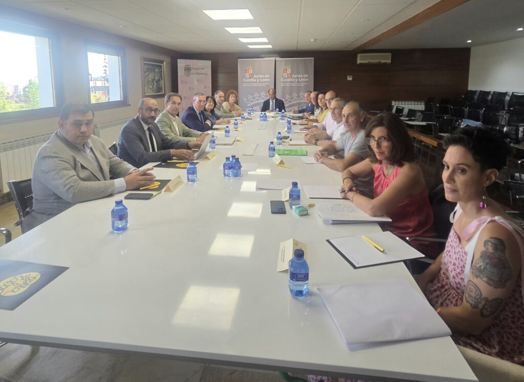 La Consejería de Agricultura, Ganadería, Medio Rural y Política Ambiental y las organizaciones agrarias analizan en Salamaq las prioridades y nuevas medidas para el campo de Castilla y León Consejo+Regional+Agrario+01