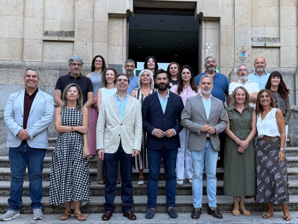 La Fundación Yuste diseña en Plasencia su hoja de ruta para los próximos cuatro años FOTO DE FAMILIA