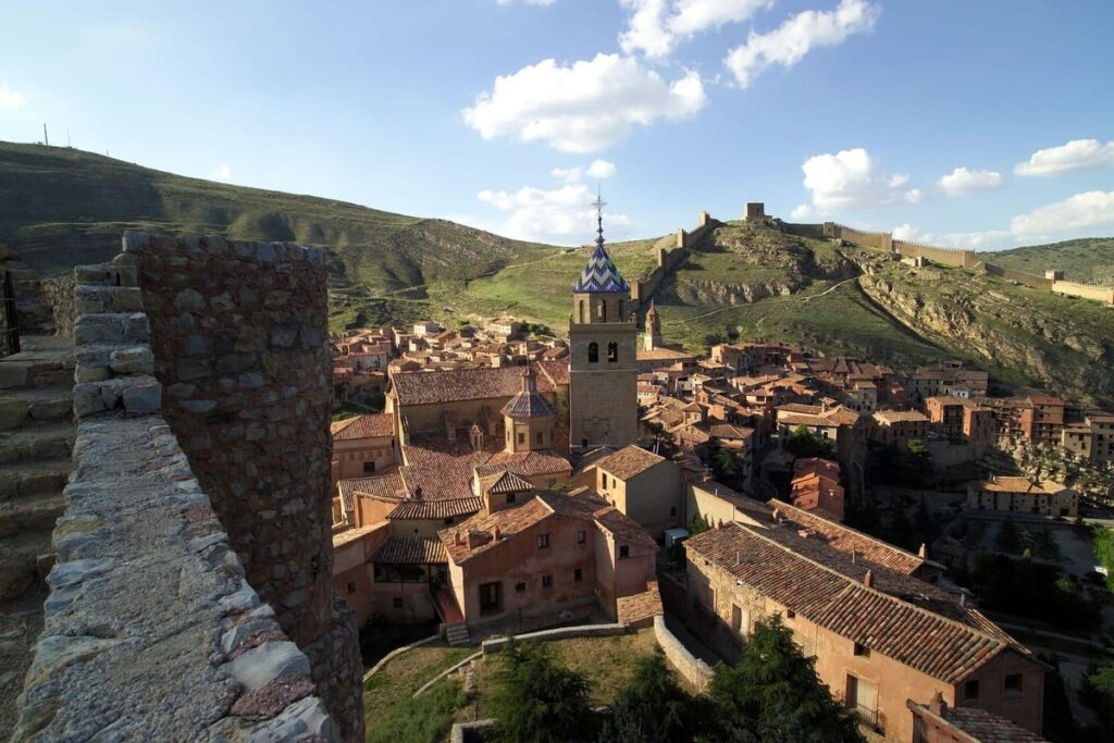 1. Albarracín (Teruel) · 4,85 sobre 5 · Oro 2026