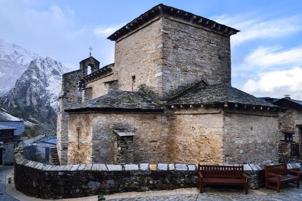 6. Frías (Burgos) · 4,69 sobre 5