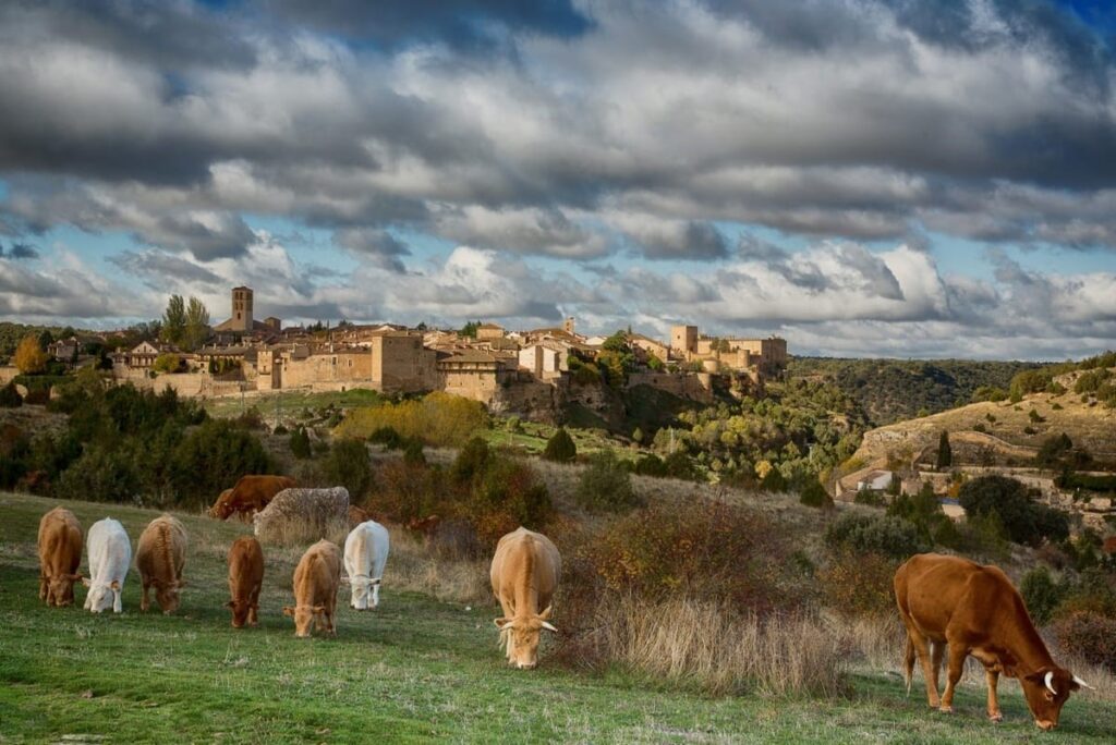 9. Setenil de las Bodegas (Cádiz) · 4,67 sobre 5