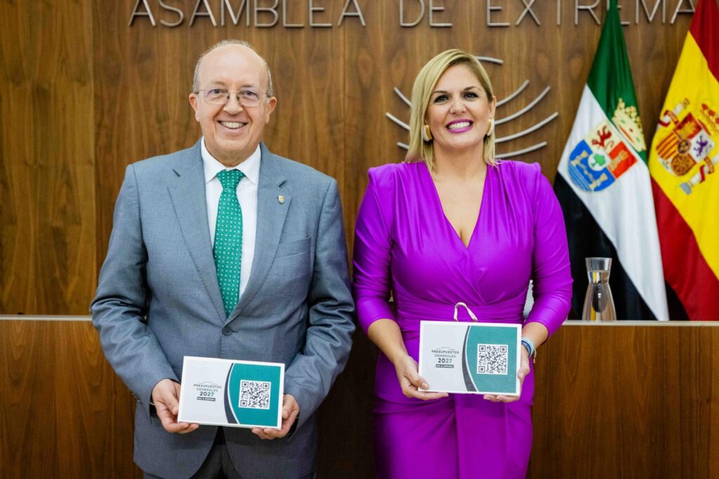 Extremadura presenta unos presupuestos históricos para 2027 de 9.254 millones de euros, con casi el 70 % destinado a políticas sociales Elena pressupuestos