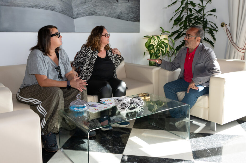 La Diputación de Cáceres reafirma su compromiso con la igualdad y los derechos LGTBI Extremadura Entiende (3)