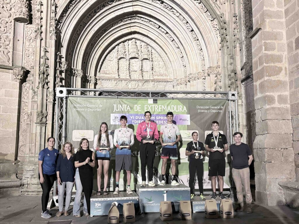 Daniel Castro y Sonia Bejarano completan en Coria el doblete autonómico de 2026 Daniel Castro y Sonia Bejarano en el Campeonato de Extremadura de Duatlón Sprint