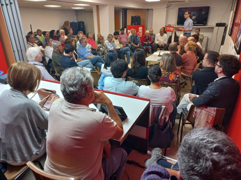 El PSOE de Salamanca aprueba sus listas al Congreso y al Senado con David Serrada y Carlos Fernández Chanca al frente Candidaturas del PSOE de Salamanca al Congreso y Senado encabezadas por David Serrada y Carlos Fernández Chanca