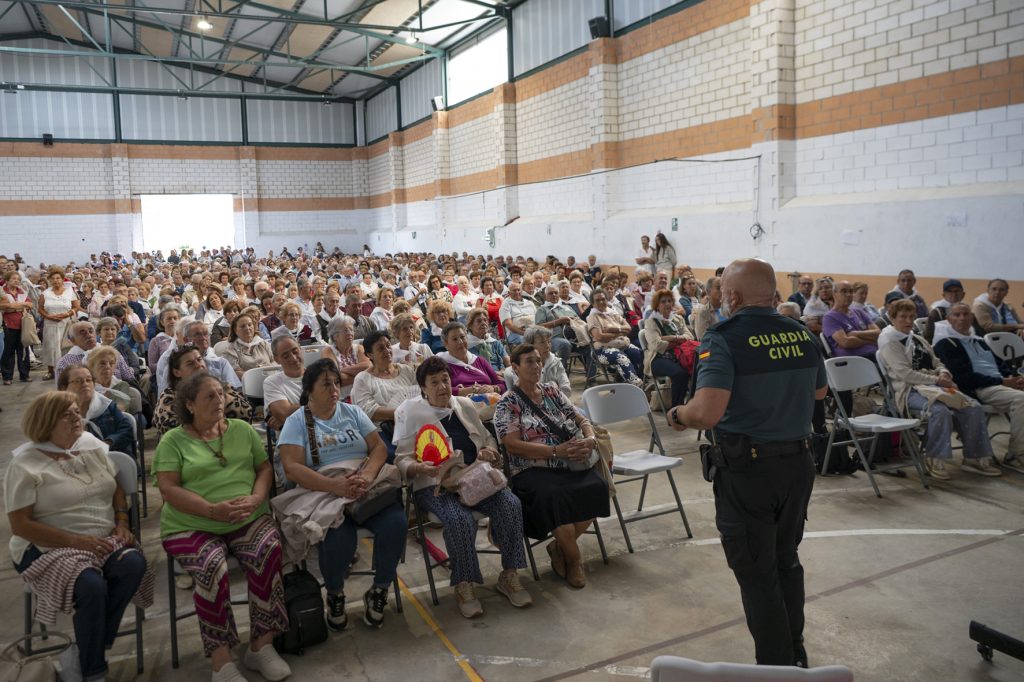 Imagen 4 del paado Día de las Personas Mayores, en Riolobos