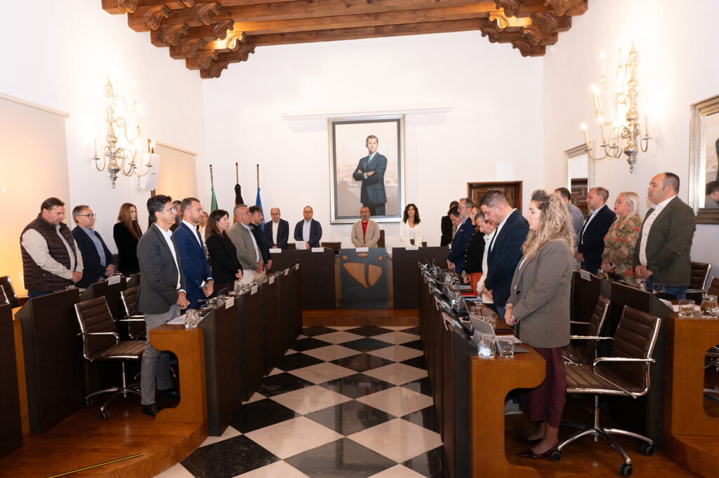 La Diputación de Cáceres aprueba más de 5,7 millones de euros para mejorar los servicios y las infraestructuras de los pueblos Pleno octubre (2)