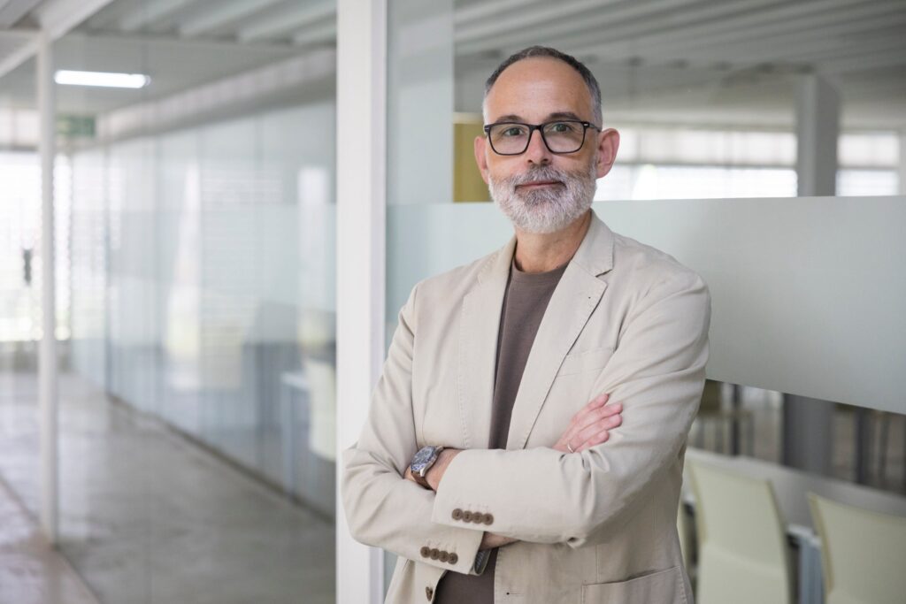 Francisco Palomino presenta en Cáceres su libro «Cooperar para Ganar» francisco-palomino-autor-cooperar-para-ganar
